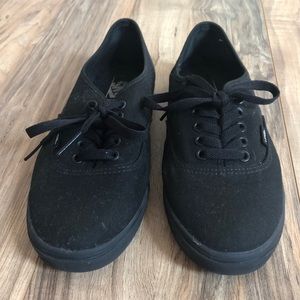 Black original low-top vans